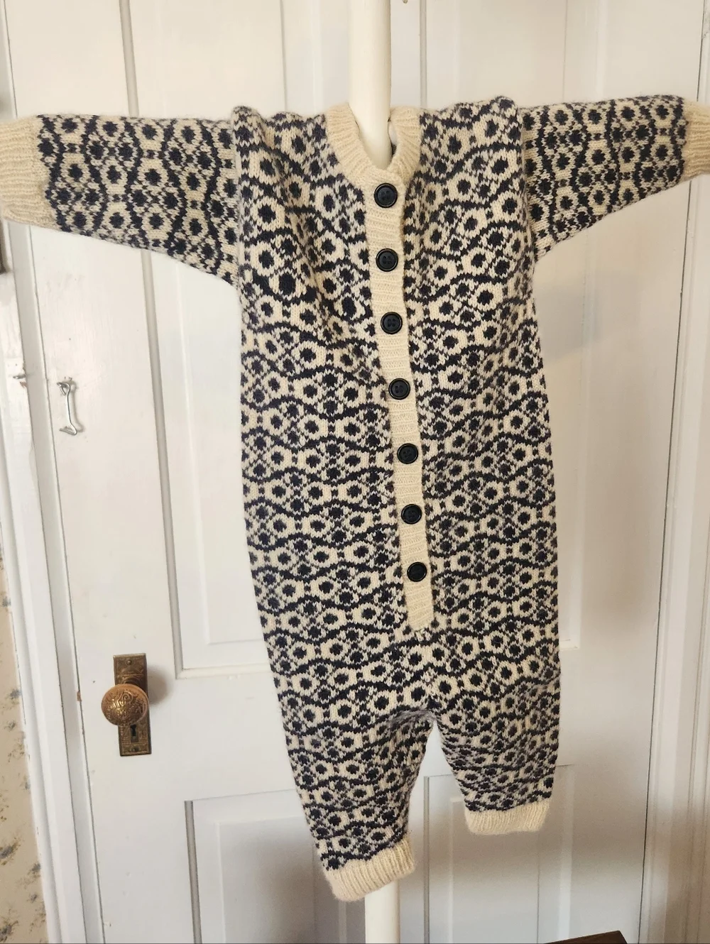 100% American Cashmere Cream & Navy Baby Onesie Pajamas 3-6 Mo